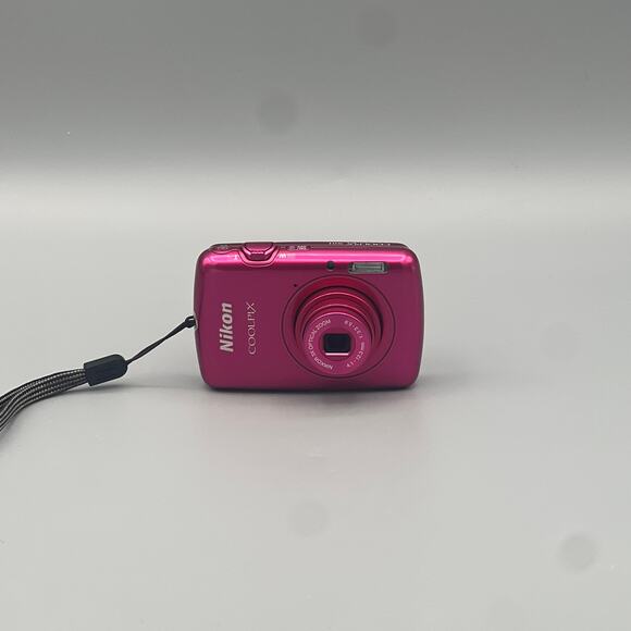 Nikon Coolpix S01 Digital Camera | 10.1MP | Pink - Picture 2 of 5